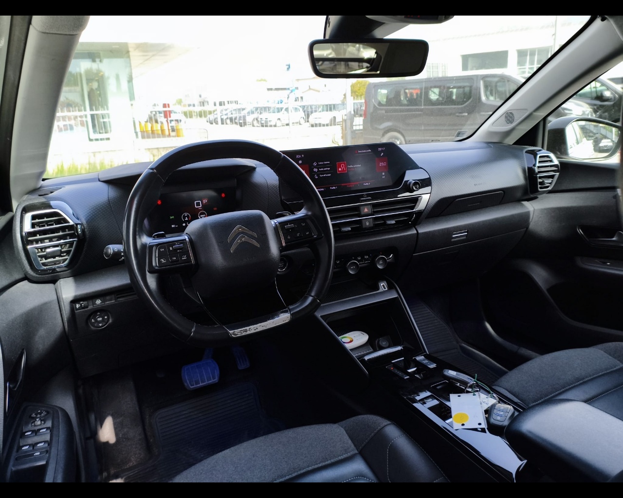 Foto CITROEN C4 1.5 bluehdi Shine s&s 130cv eat8