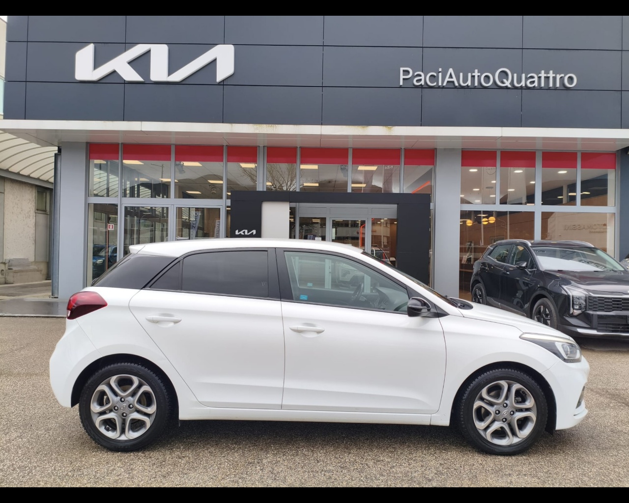 Foto HYUNDAI i20 5p 1.0 t-gdi Prime 100cv