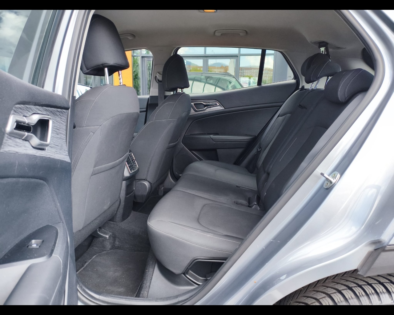 Foto KIA Sportage 1.6 crdi mhev Business imt