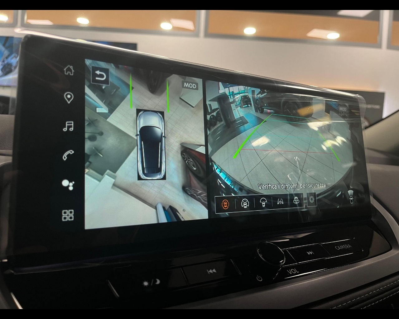 Foto NISSAN Qashqai 1.3 mhev N-Connecta 2wd 140cv