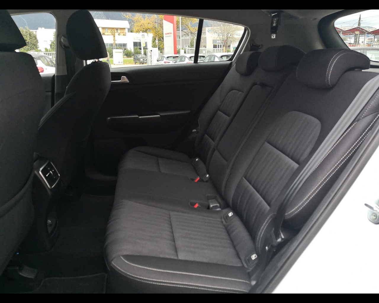 Foto KIA  Sportage 1.6 ecogpl Business Class 2wd 126cv
