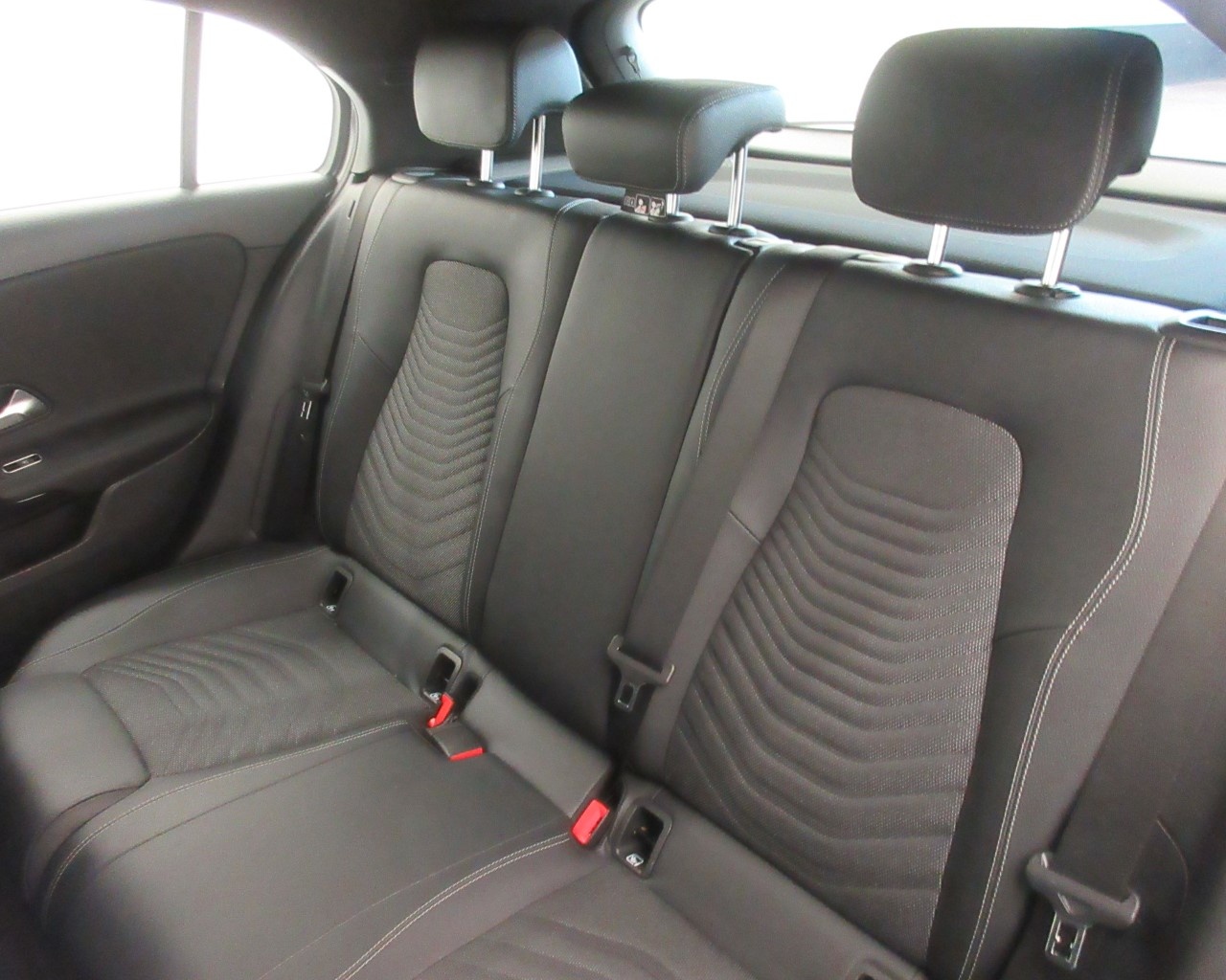 Mercedes Classe A Classe A 180 D Business 7G-DCT - 13