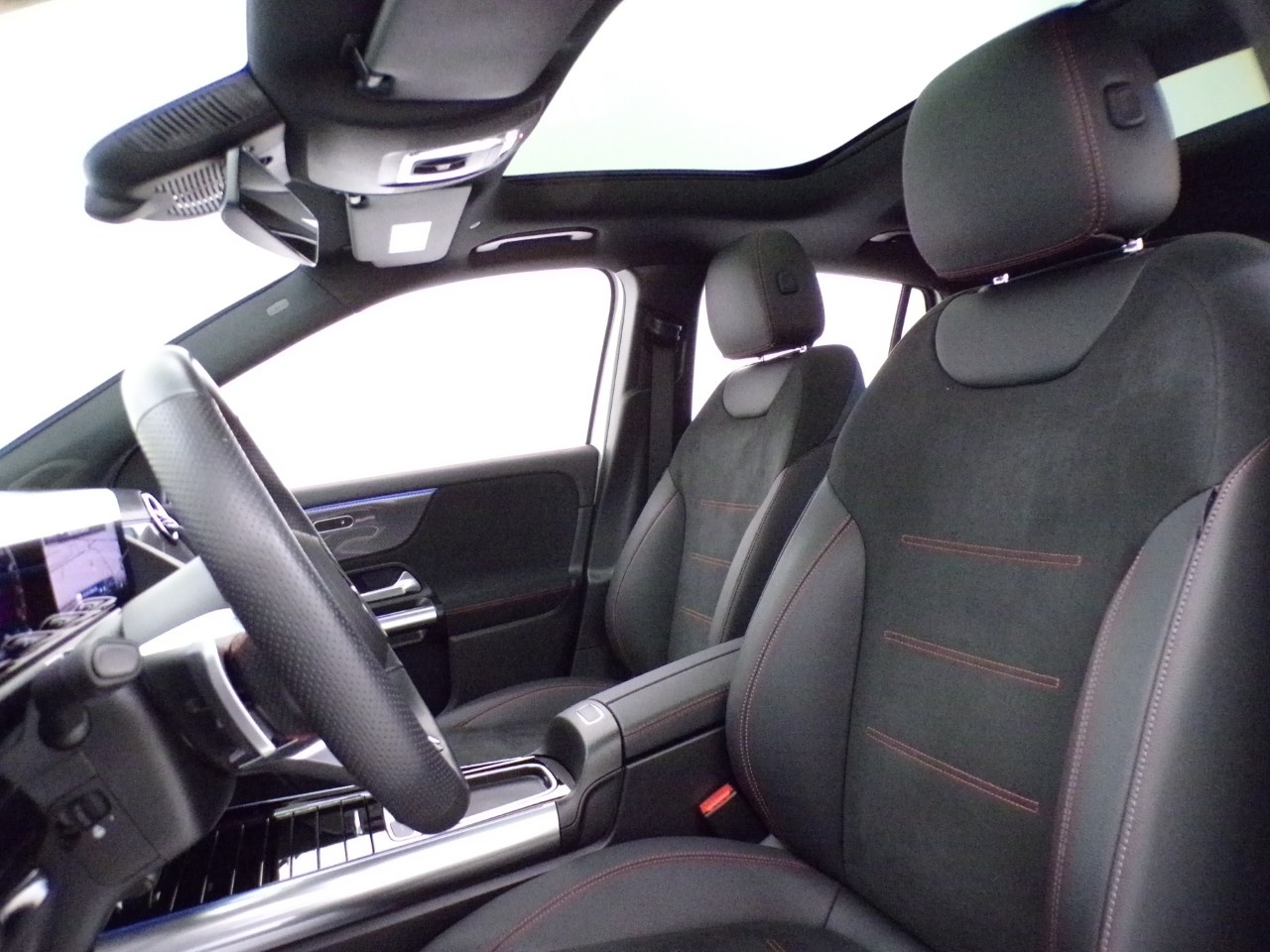 Mercedes  GLA 180 AMG Line Advanced Plus 7G-DCT - 13