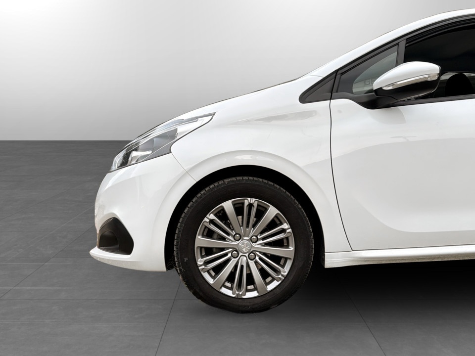 PEUGEOT 208 5p 1.2 puretech Active gpl 82cv GPL usato - 18