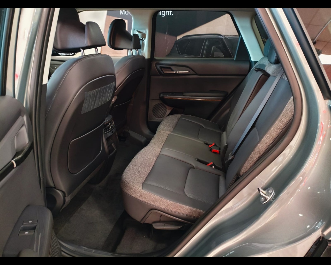 Foto KIA EV5 LR FWD EARTH