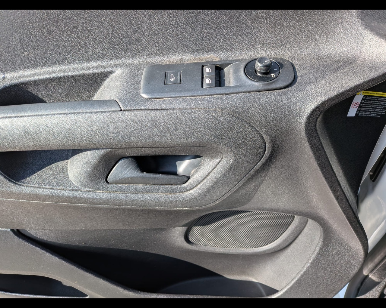Foto CITROEN Berlingo van M 1.5 bluehdi 100cv Club 3p.ti
