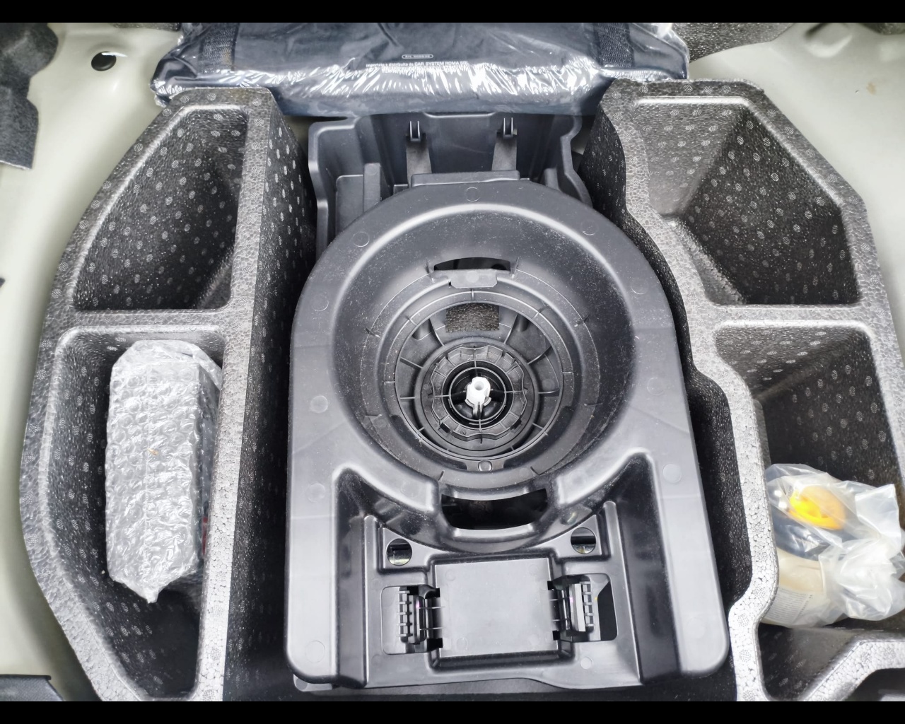 Foto PEUGEOT 208 1.2 puretech Active Pack s&s 75cv