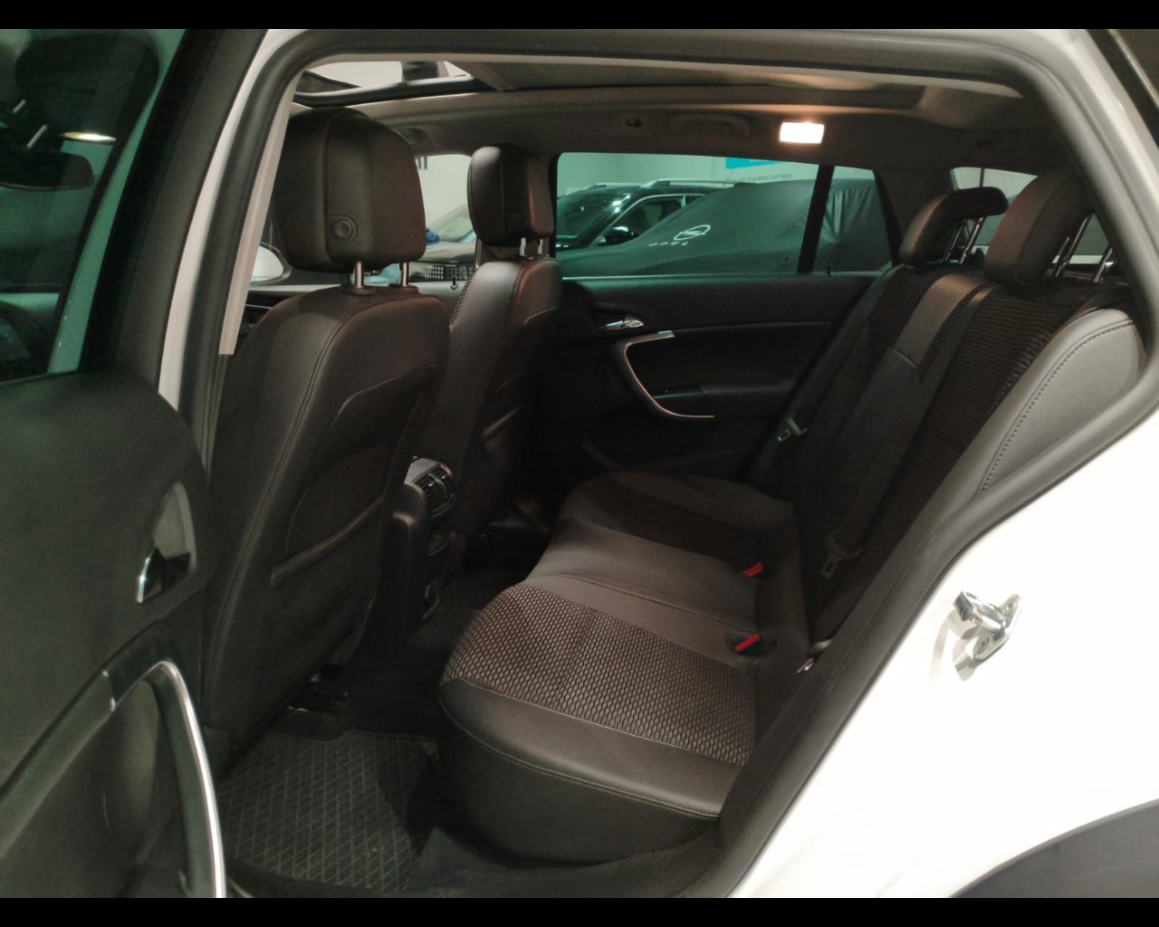 Foto OPEL Insignia Country Tourer 2.0 cdti biturbo 4x4 195cv auto