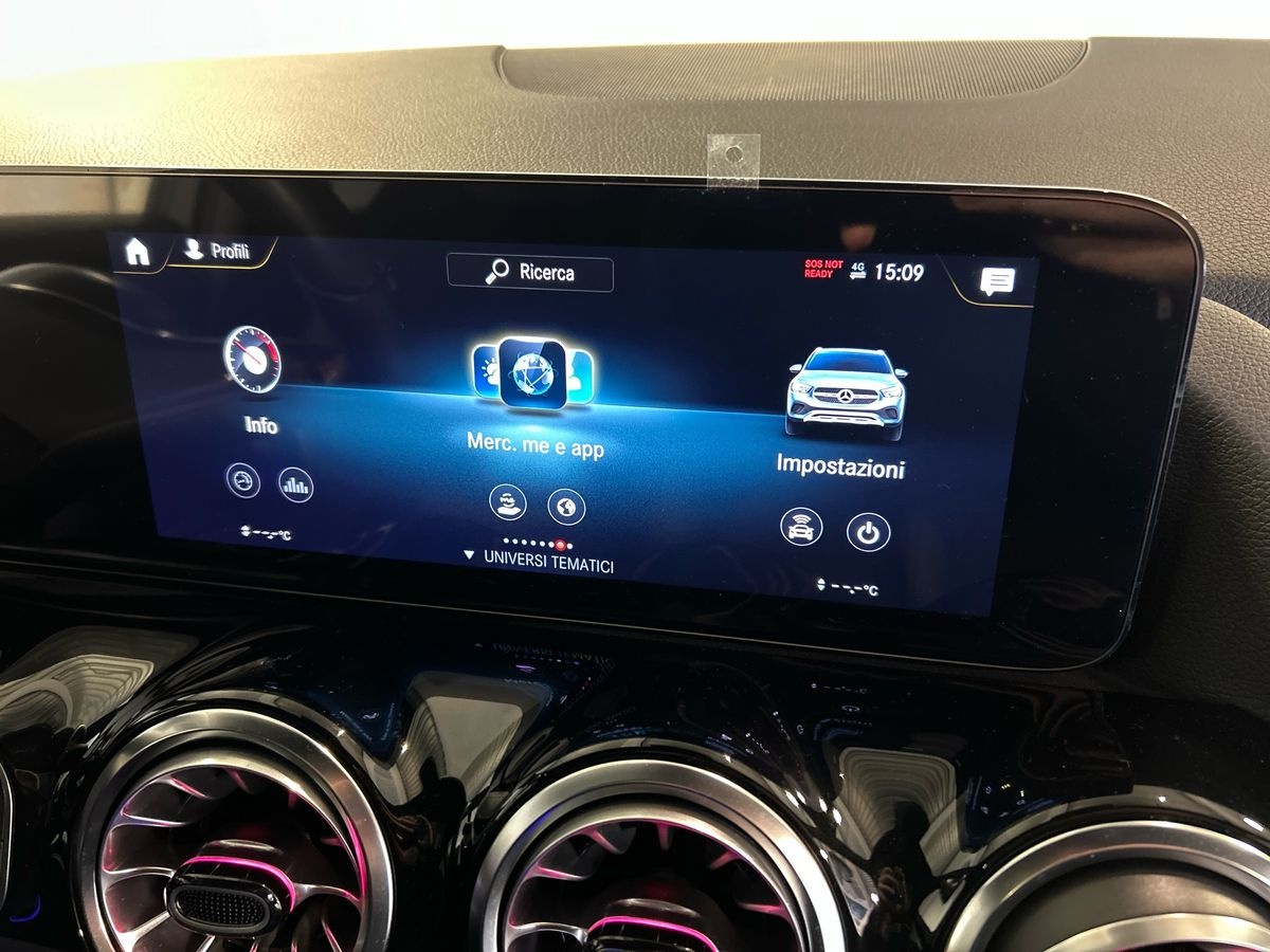 Mercedes GLA GLA 180 D Premium 8G-DCT - 12