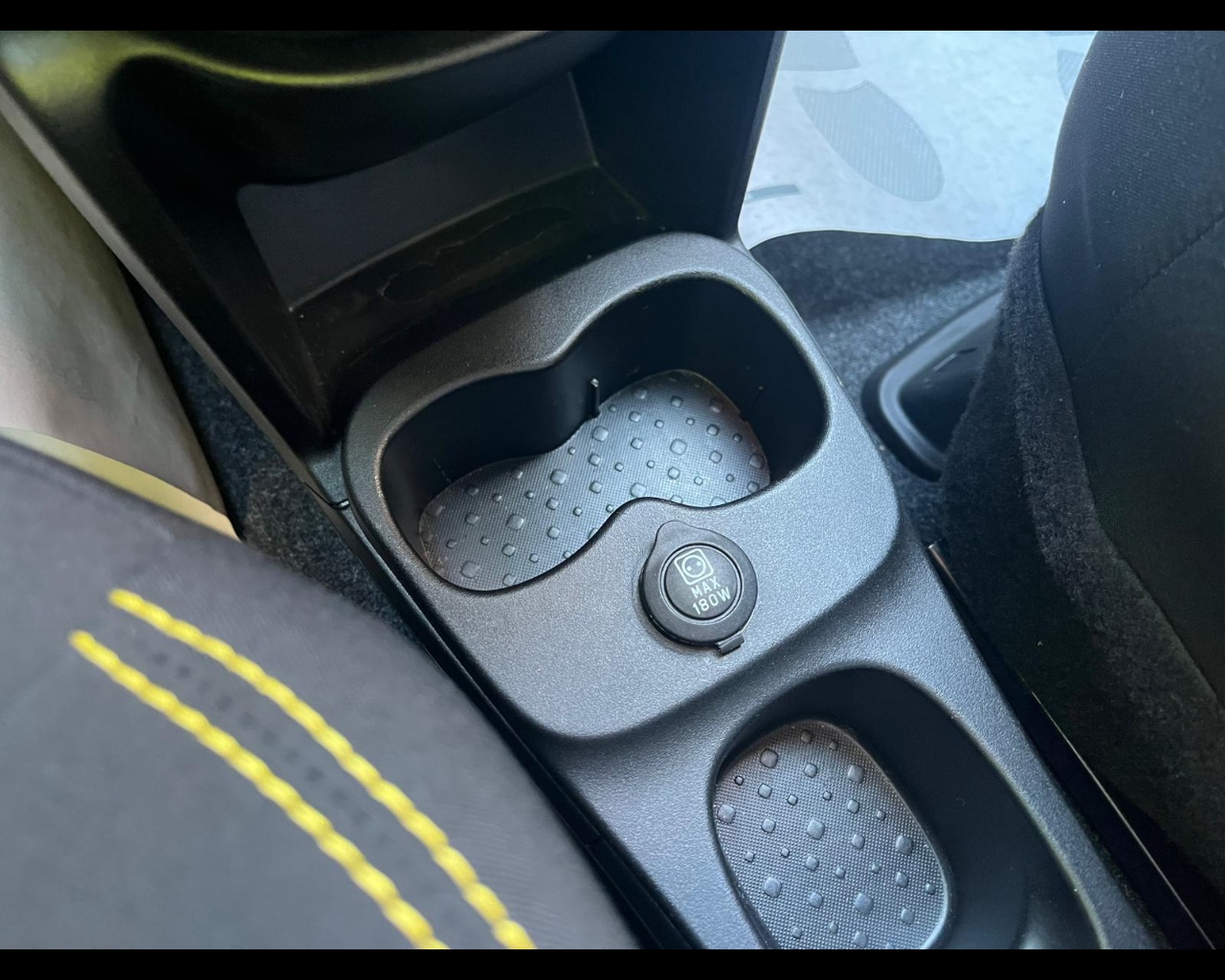 Foto FIAT Pandina Cross 1.0 firefly hybrid s&s 70cv