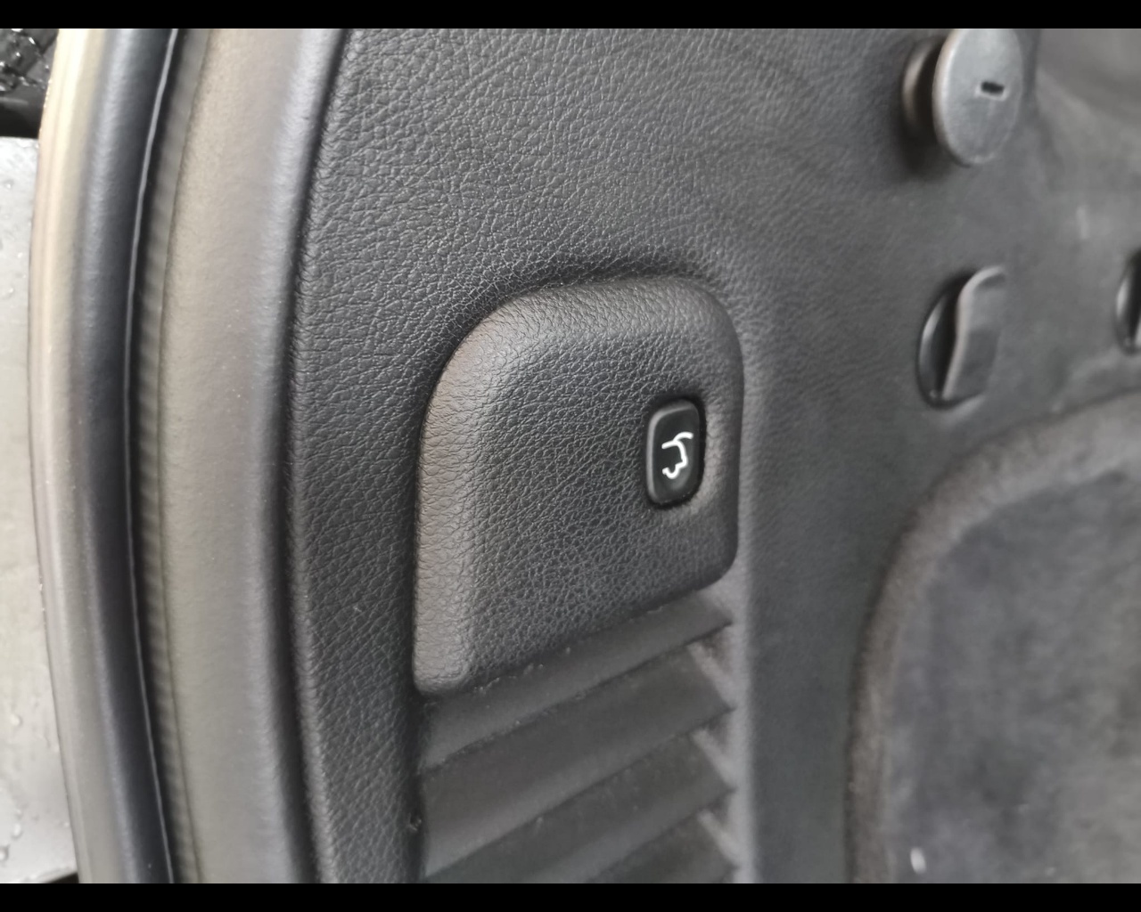 Foto JEEP Grand Cherokee 3.0 crd (mjt II) V6 Limited 250cv auto