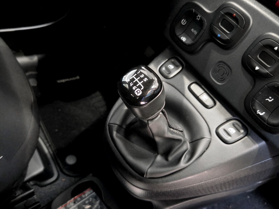 FIAT Panda 1.0 firefly hybrid Garmin s&s 70cv 5p.ti Ibrida usato - 15