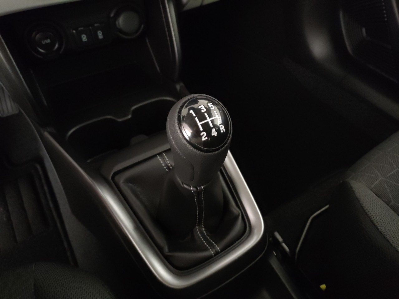 Suzuki Swift Nuovo Ibrido benzina Swift Porto Mantovano
