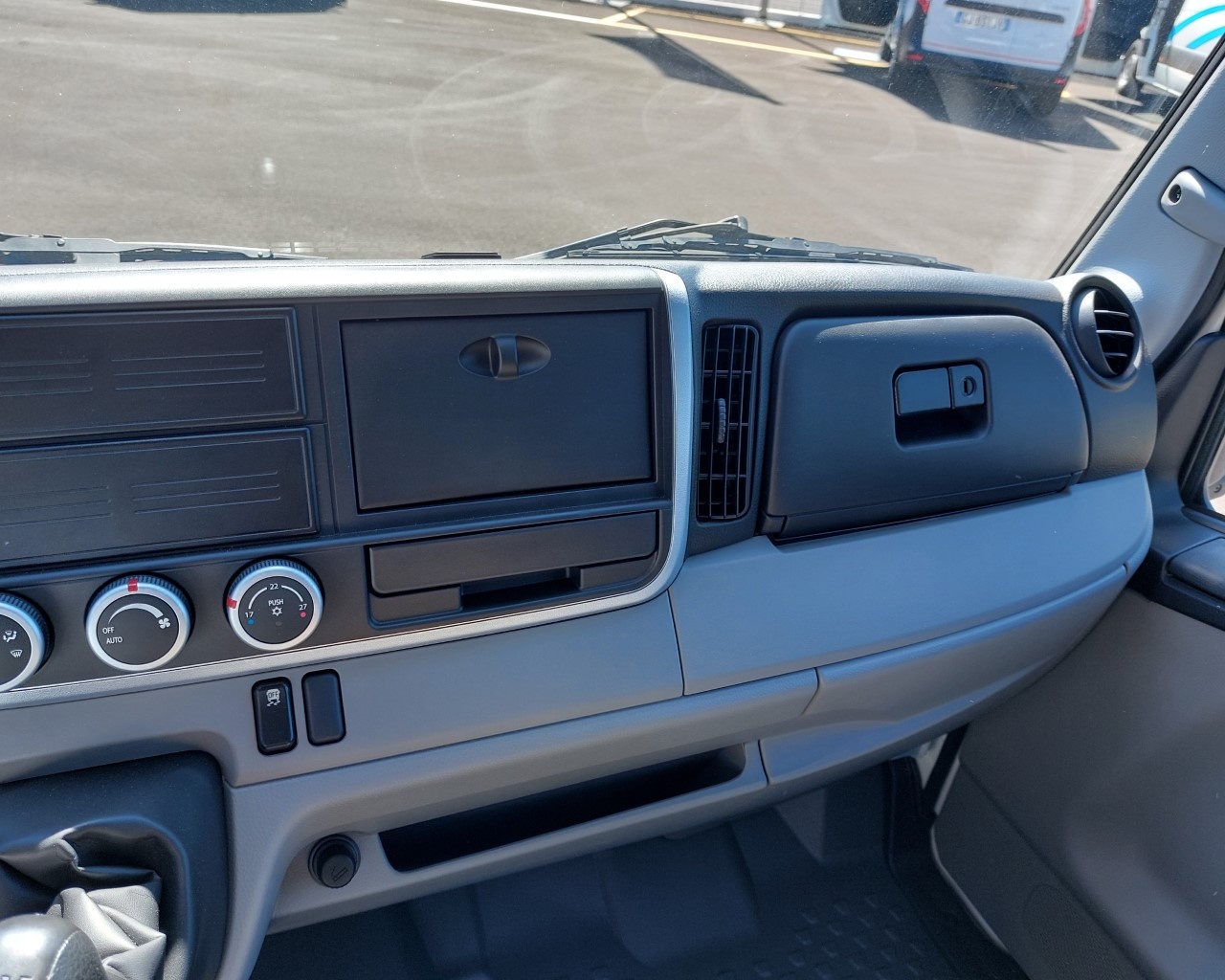 Mitsubishi Fuso Canter 3S13/25 TF1 MY22 Cab Sing Std - 10