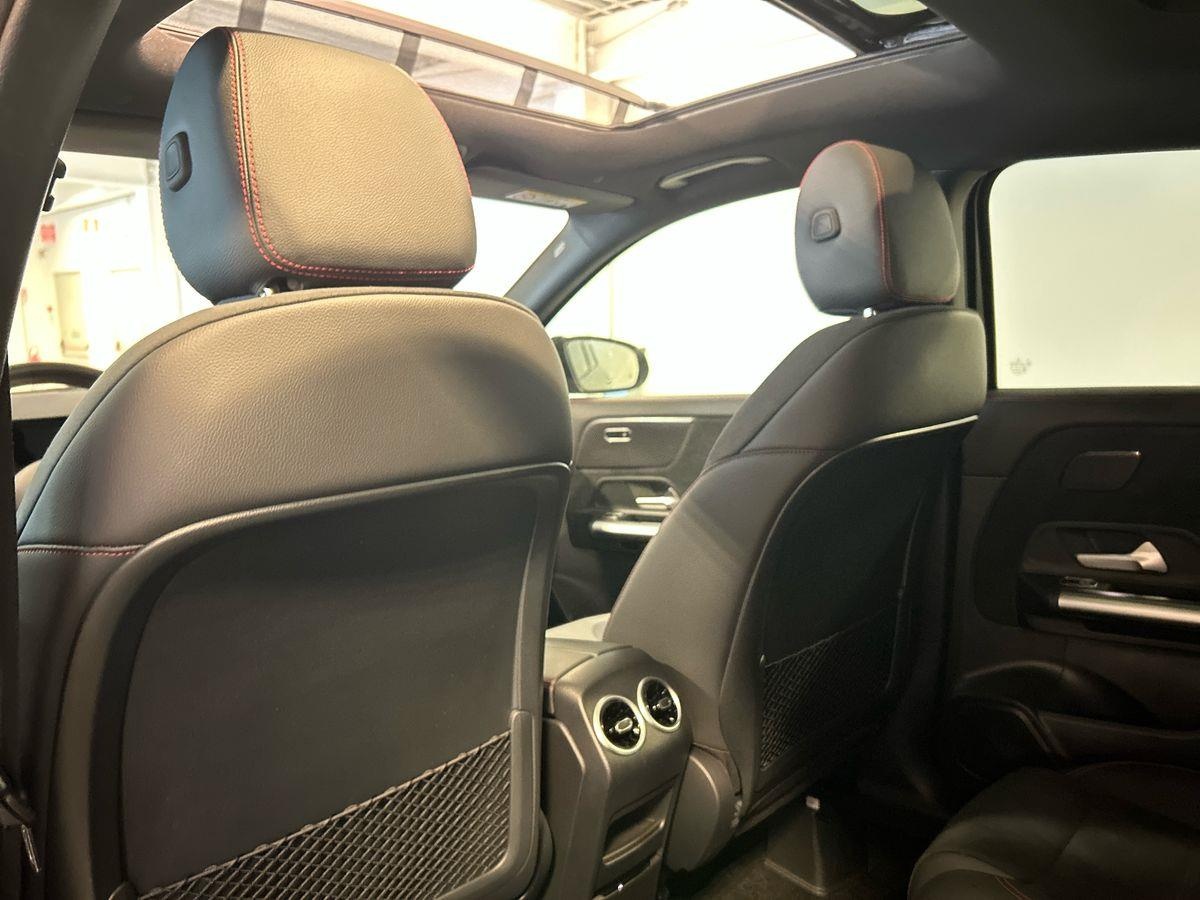 Mercedes  GLA 250 AMG Line Premium 4Matic 8G-DCT - 18