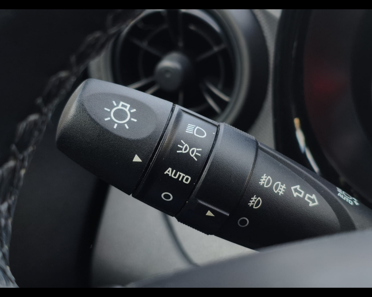 Foto HYUNDAI i10 1.0 Tech econext Gpl