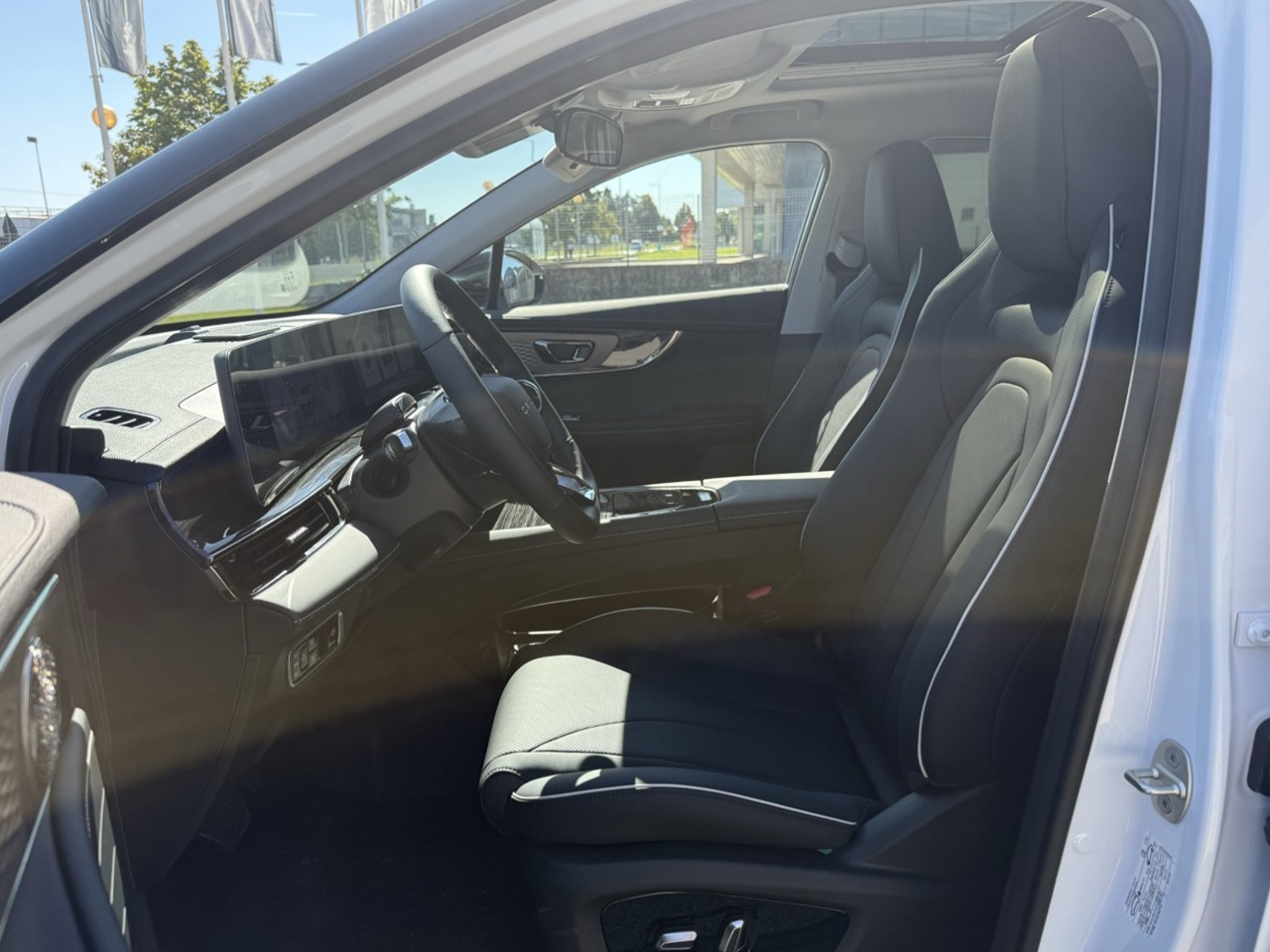 Omoda OMODA 5 5 - Premium Anniversary 1,6 TGDI - 12