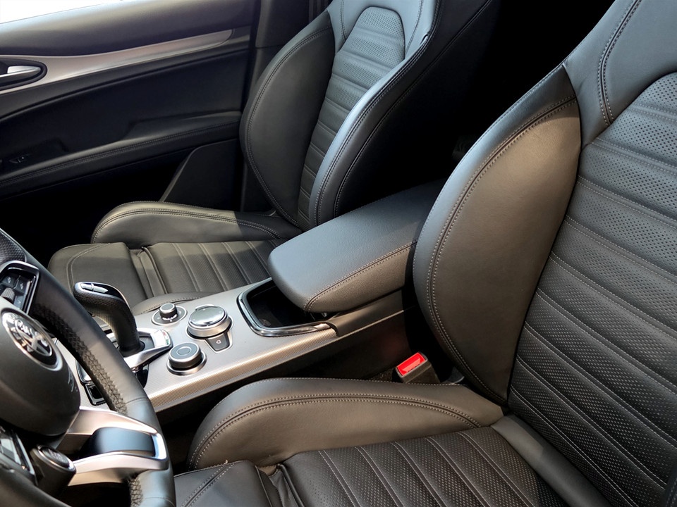ALFA ROMEO Stelvio 2.2 t Veloce Q4 210cv auto Diesel usato - 6