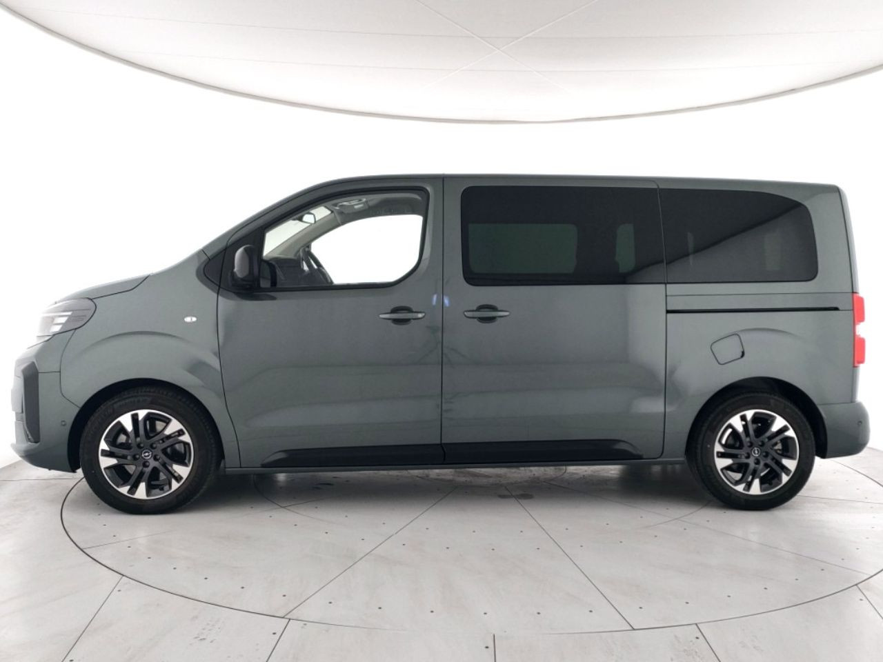 Opel Zafira / Vivaro Nuovo Diesel Zafira / Vivaro Porto Mantovano