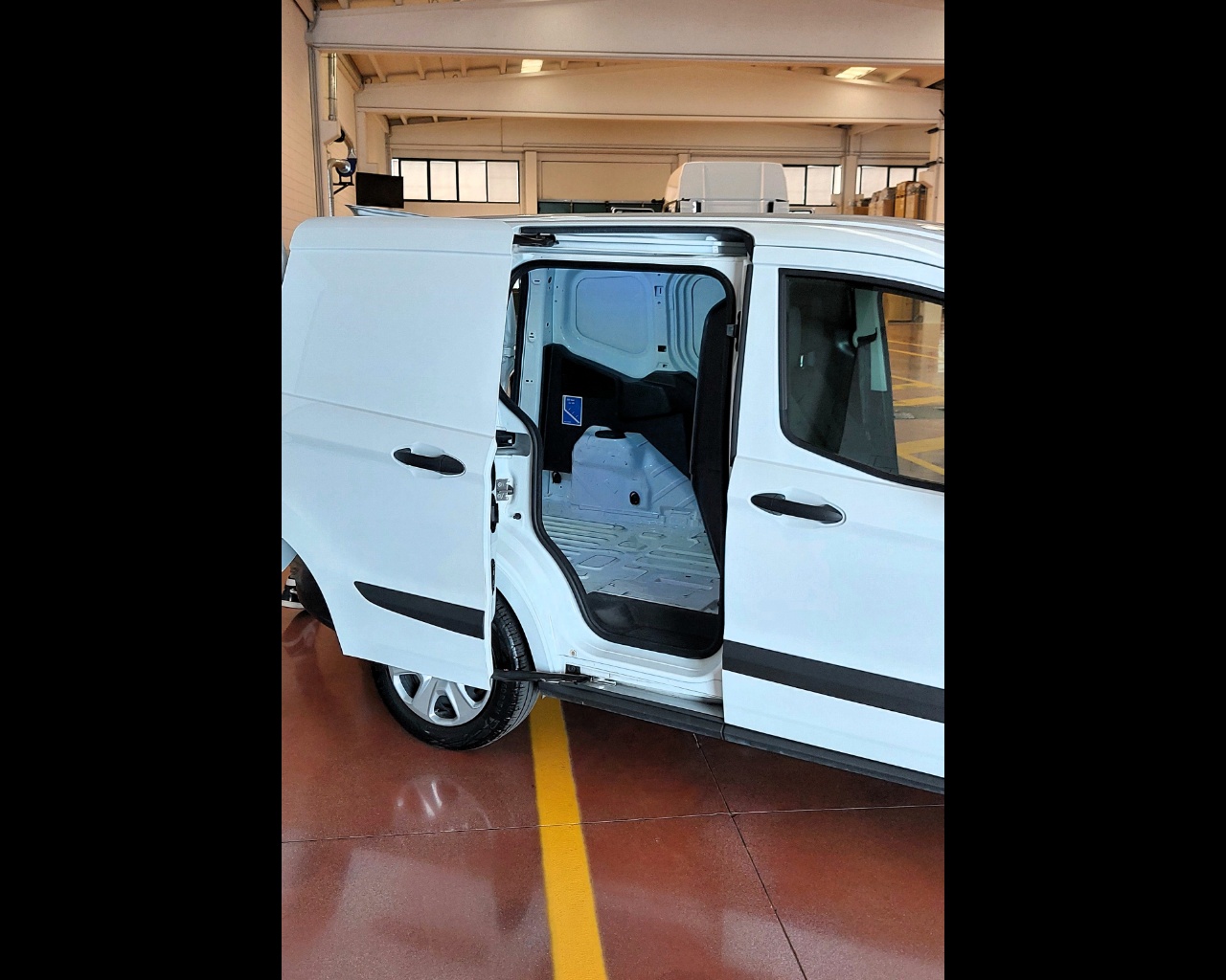 FORD TRANSIT COURIER 1.5 