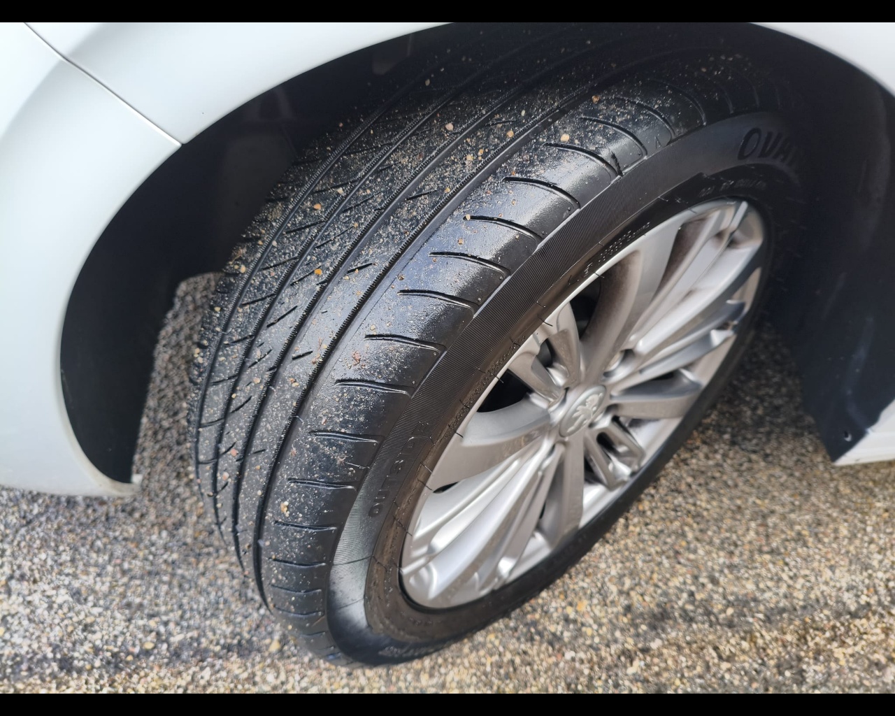 Foto PEUGEOT 208 5p 1.2 puretech Active s&s 82cv neopatentati