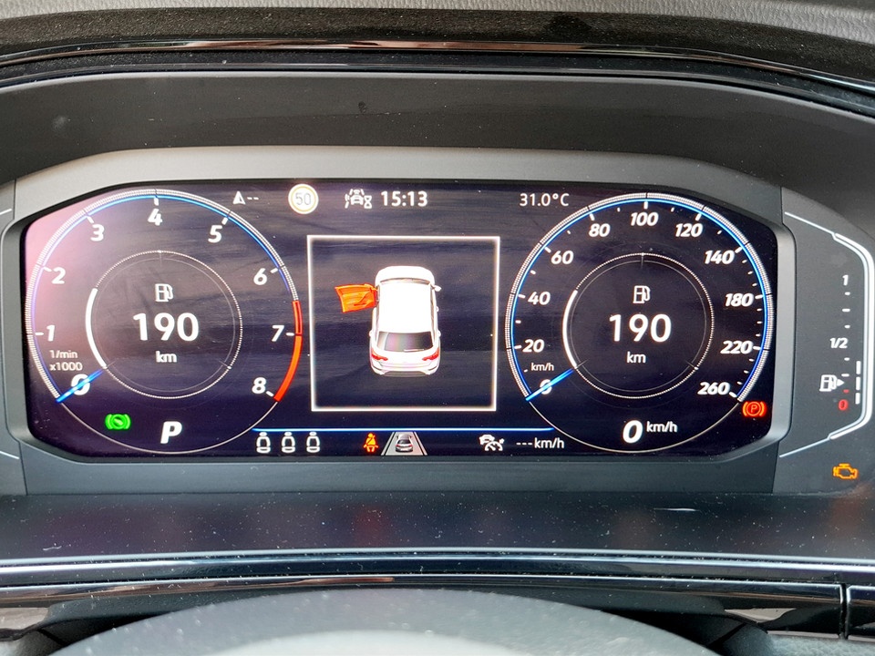 VOLKSWAGEN T-Roc 1.5 tsi R-Line dsg Benzina usato - 9