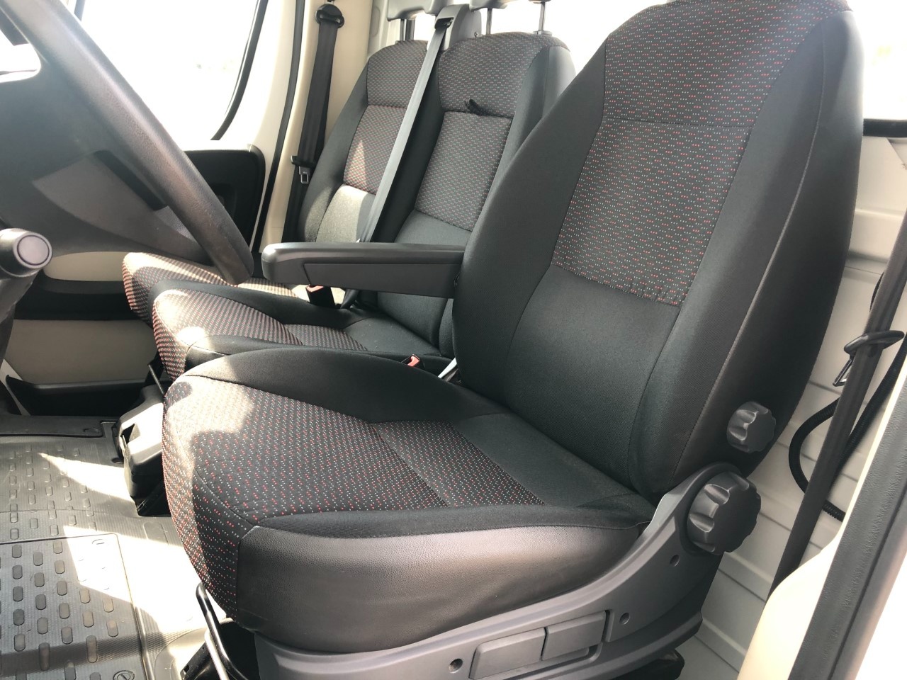 Citroen Jumper III (II 2011) jumper 35 L2H2 2.0 bluehdi 130cv E6 - 16