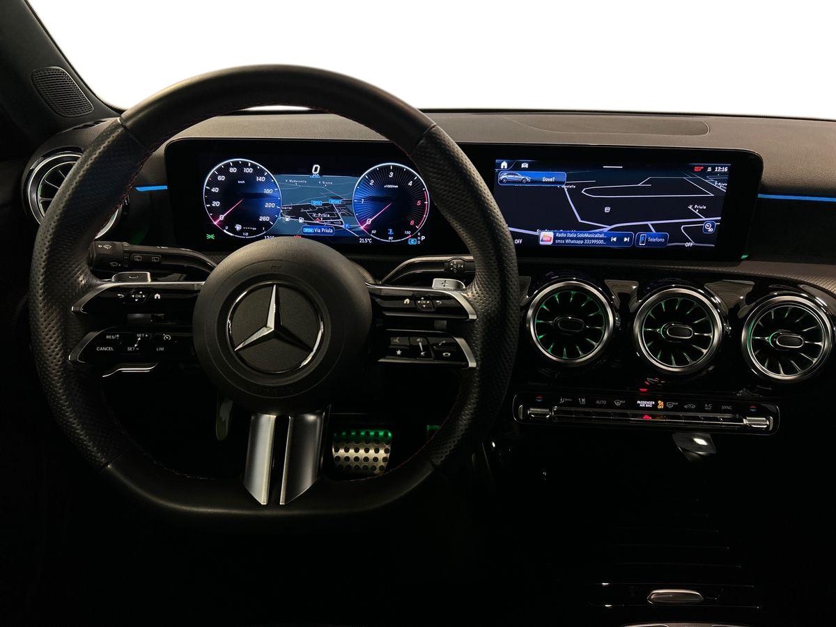 Mercedes Classe A 180 D Advanced Plus AMG Line 8G-DCT - 11