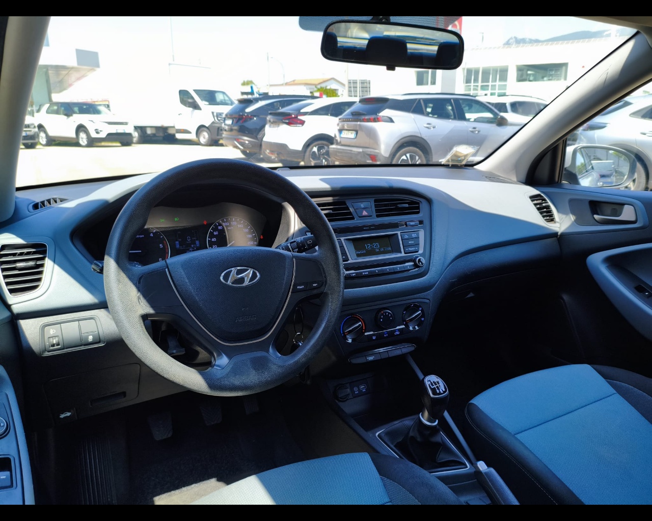 Foto HYUNDAI i20 5p 1.1 crdi Classic 75cv