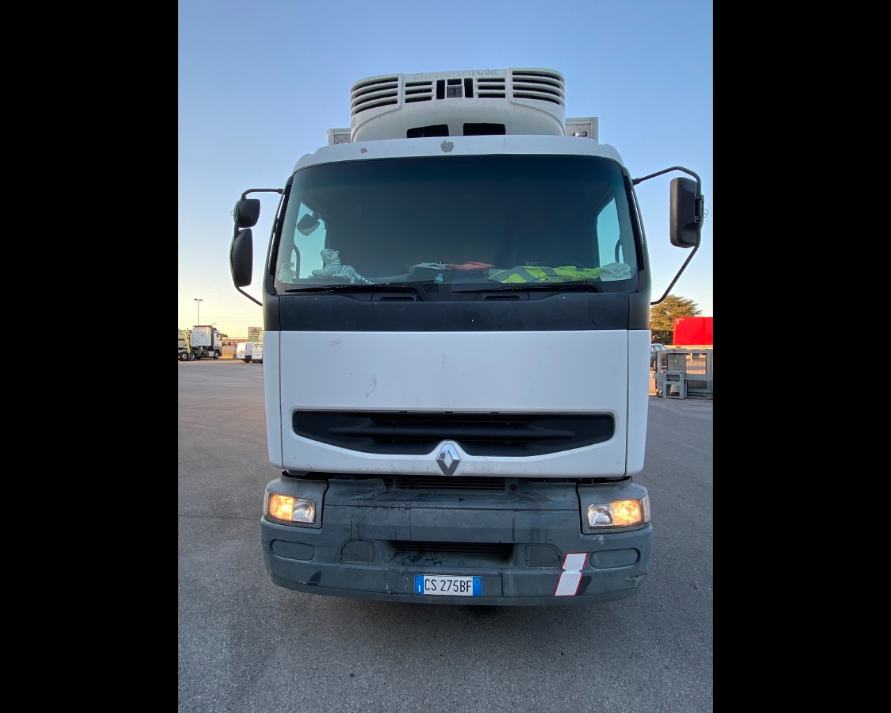 Renault Trucks Premium Lander 26 2003 prem.d 370.26 S 6x2 D Lander
