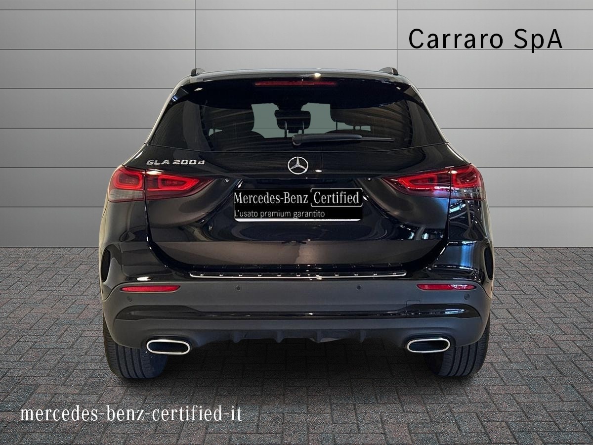 Mercedes GLA GLA 200 D Premium 8G-DCT - 4