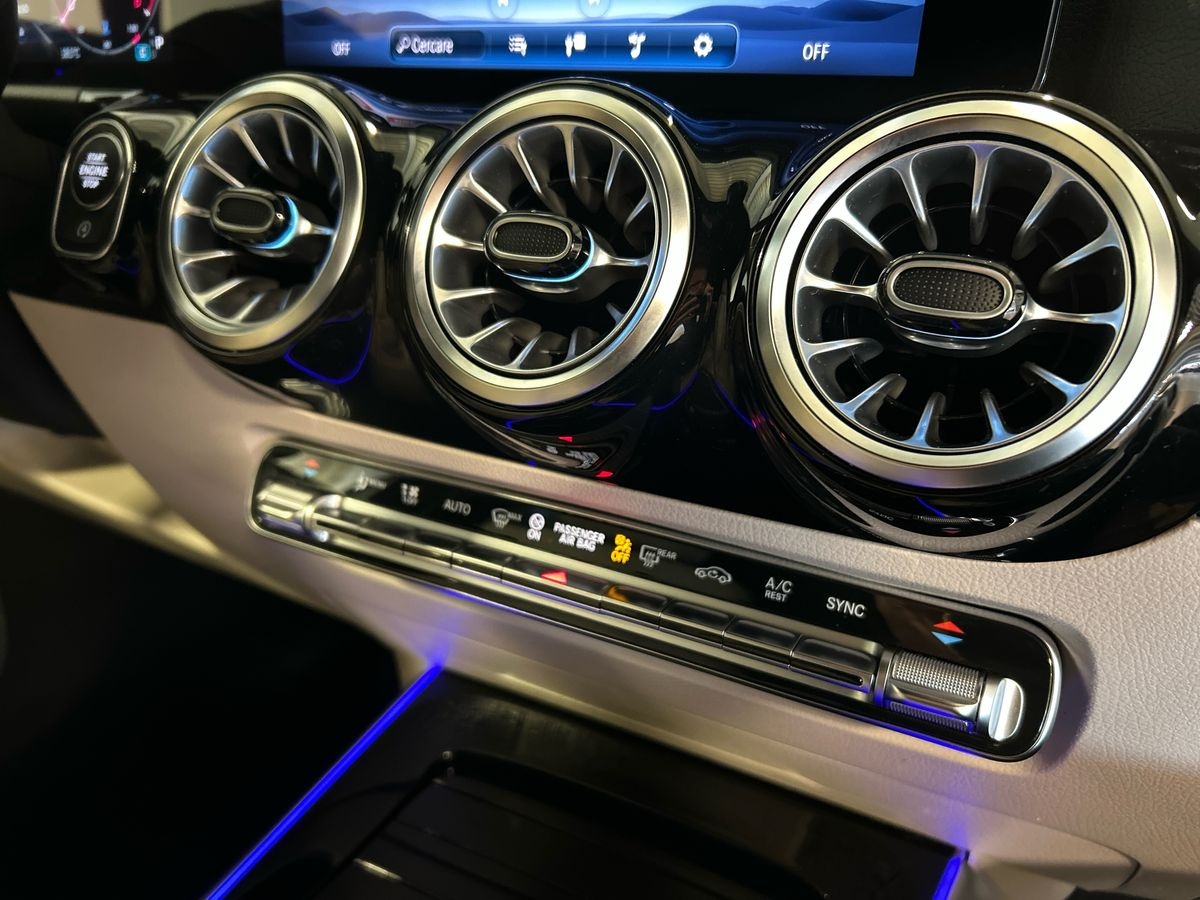 Mercedes GLA GLA 200 D Progressive Advanced Plus 8G-DCT - 14