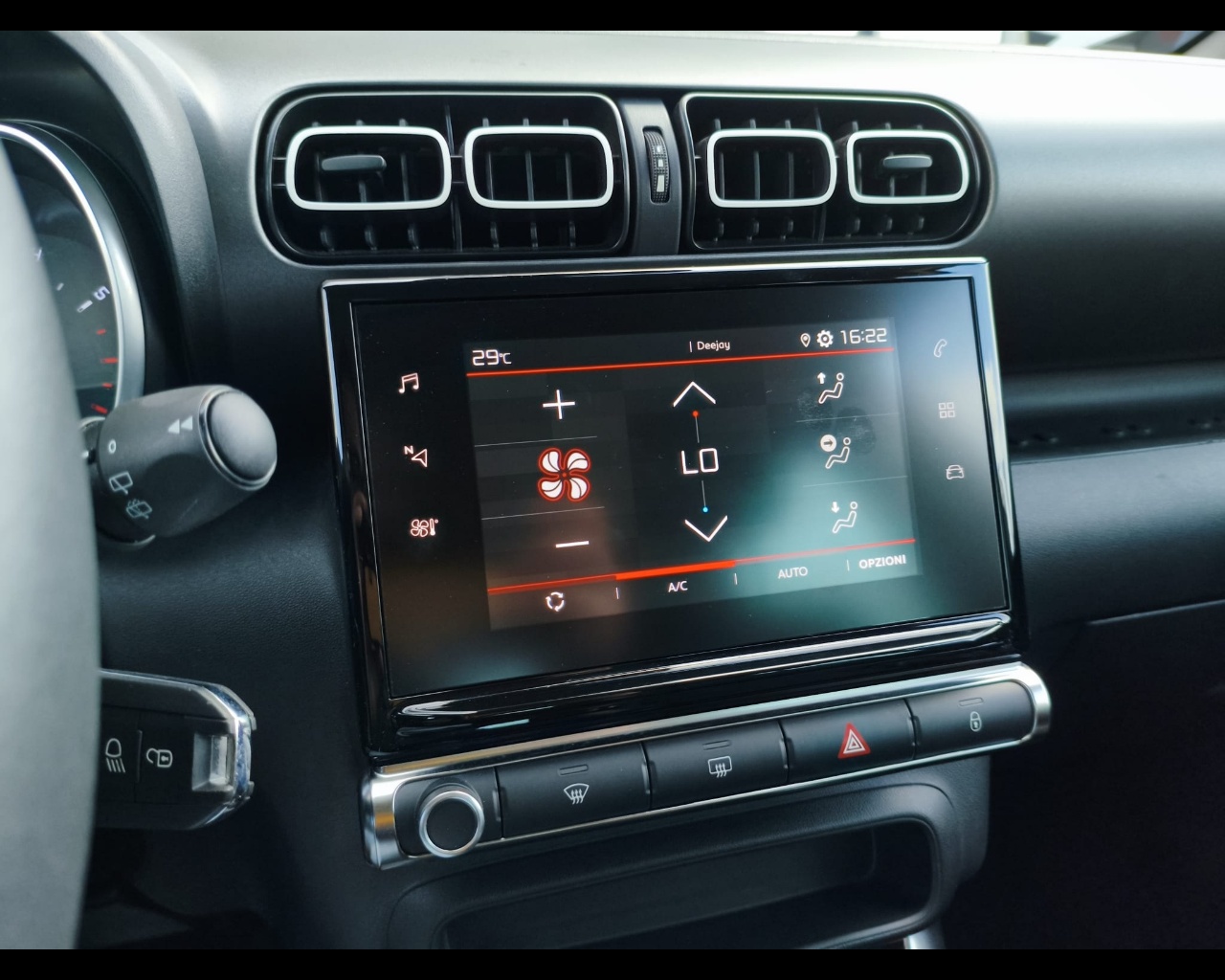 Foto CITROEN C3 Aircross 1.2 puretech Shine s&s 110cv