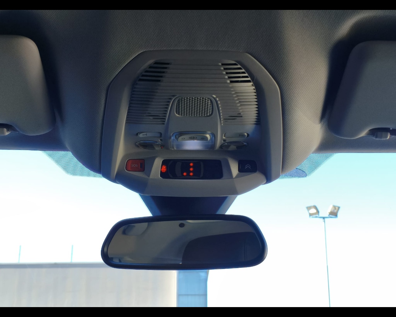 Foto CITROEN C5 Aircross 1.5 bluehdi Shine s&s 130cv eat8