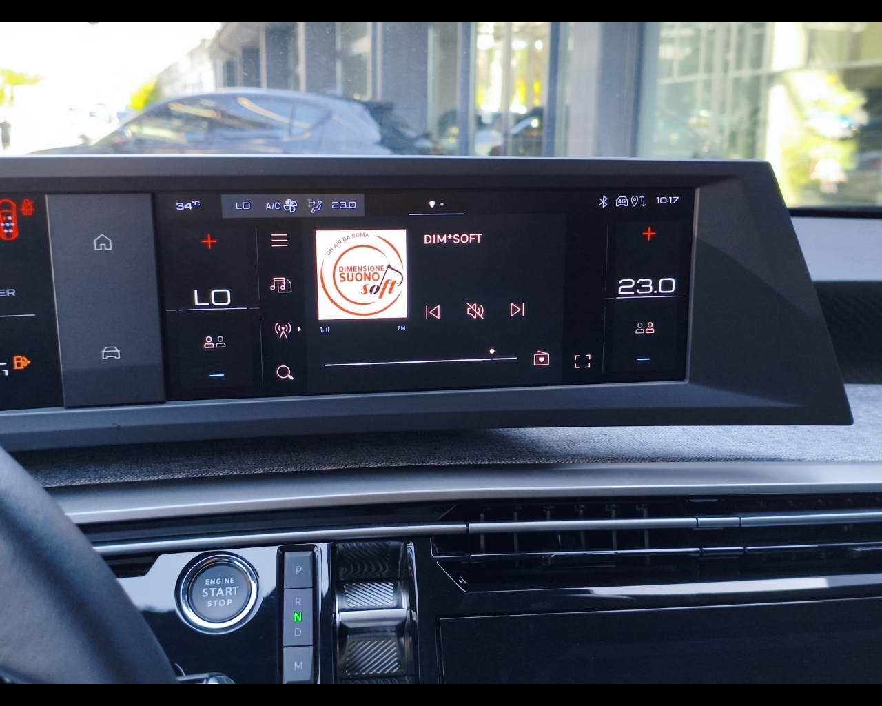 Foto PEUGEOT 5008 1.2 hybrid Allure 136cv e-dcs6