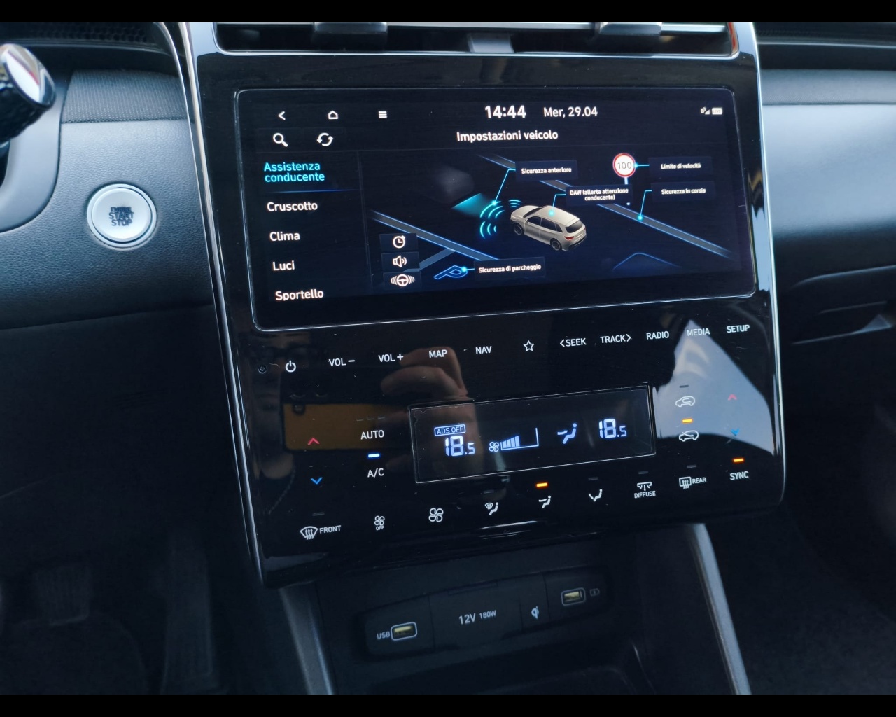 Foto HYUNDAI Tucson 1.6 crdi Xline 2wd