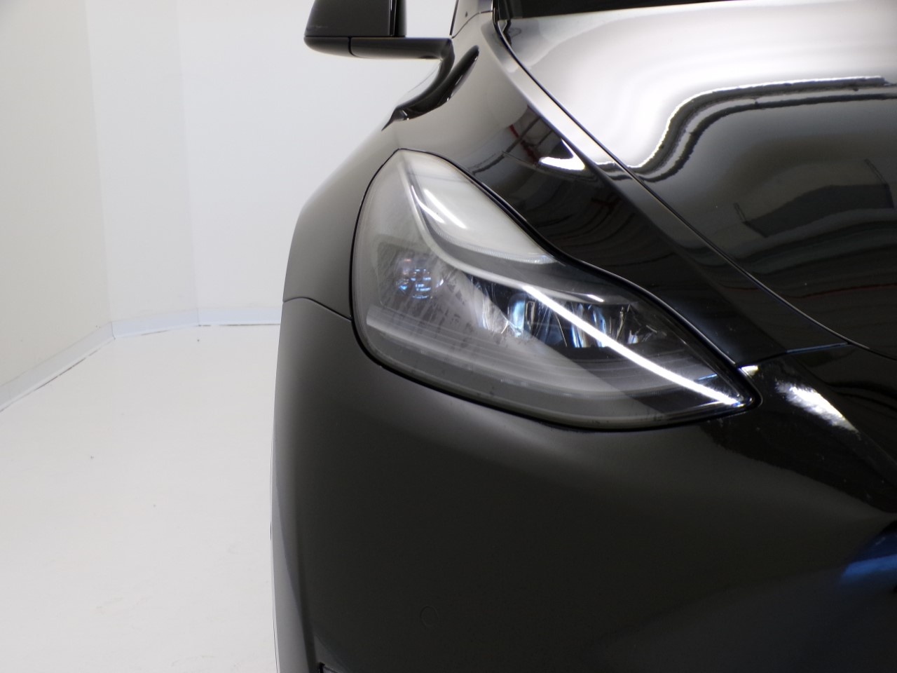 Tesla Model Y Model Y Dual Motor Long Range AWD - 5