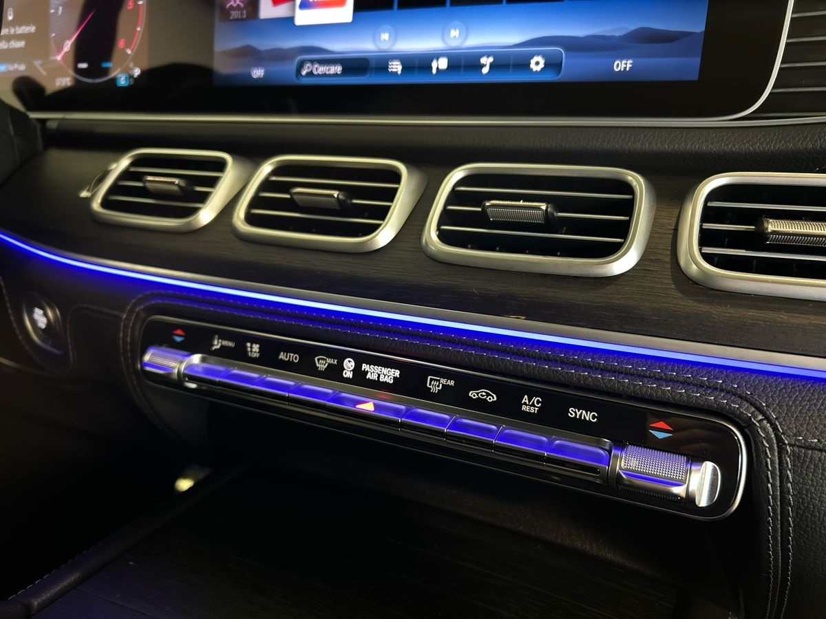 Mercedes  GLE 300 d Mild hybrid AMG Line Advanced Plus 4Matic 9G-Tronic Plus 7p.ti - 14