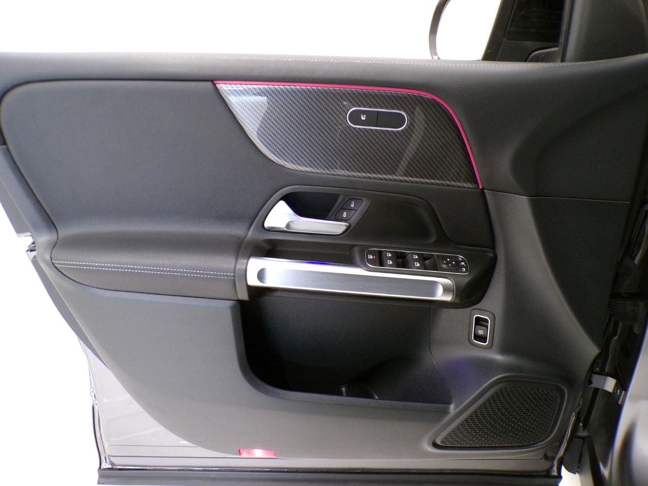 Mercedes  GLB 200 D AMG Line Premium 8G-DCT - 11