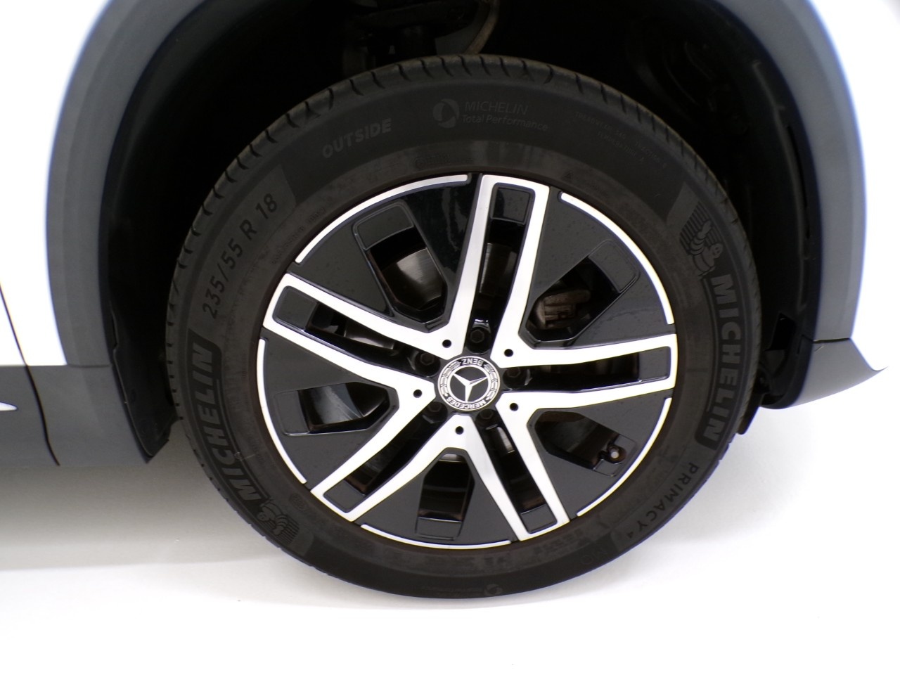 Mercedes GLA GLA 180 D Sport Plus 8G-DCT - 4