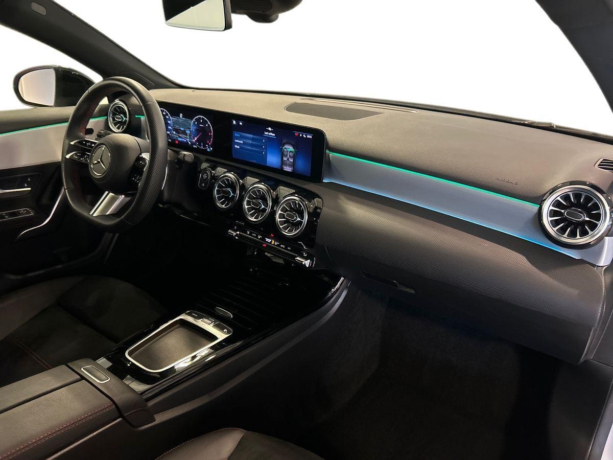 Mercedes  Classe A 180 D Advanced Plus AMG Line 8G-DCT - 15