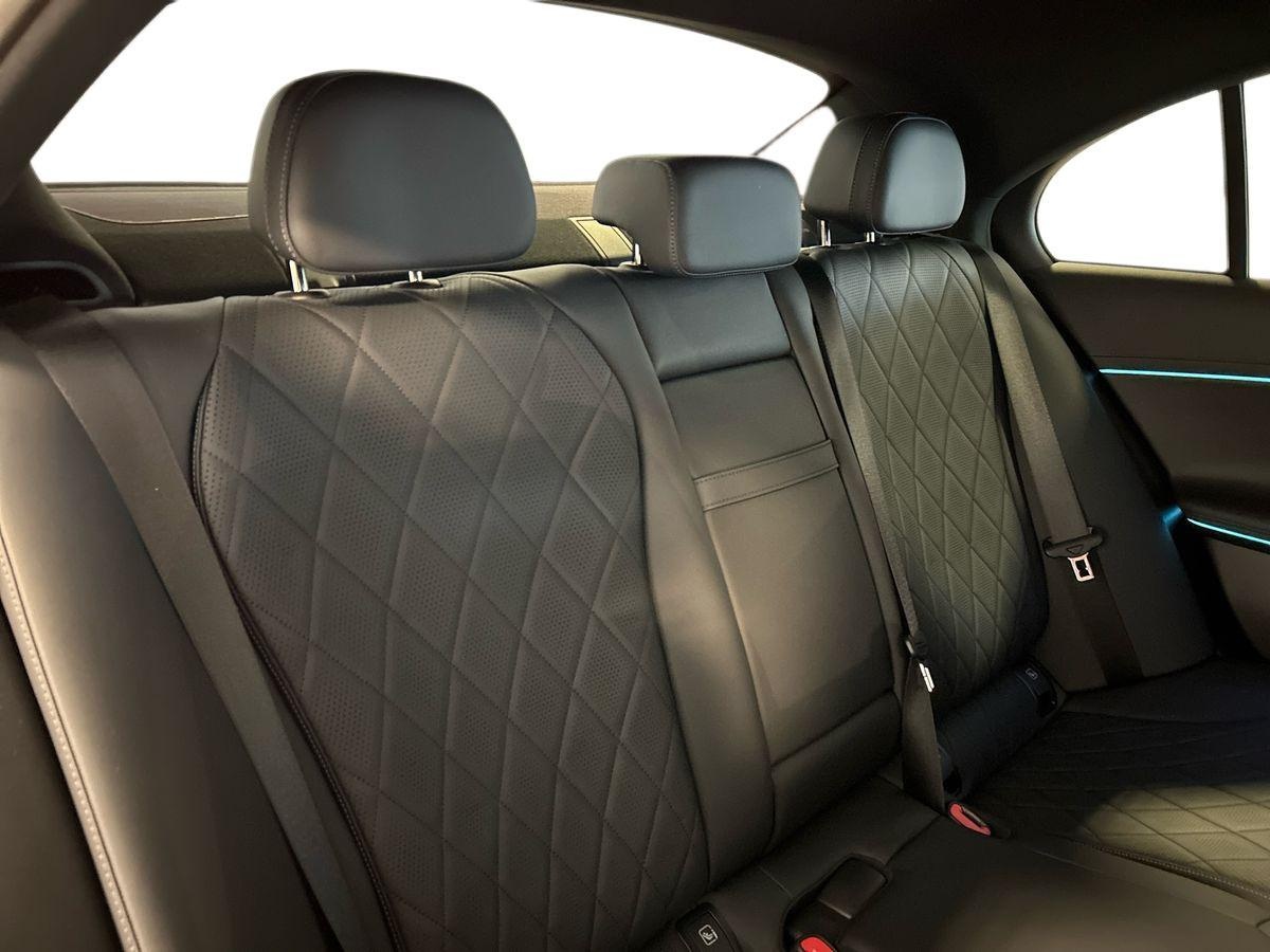 Mercedes Classe E Berlina Classe E Berlina 220 d AMG Line Premium 4Matic 9G-Tronic - 16
