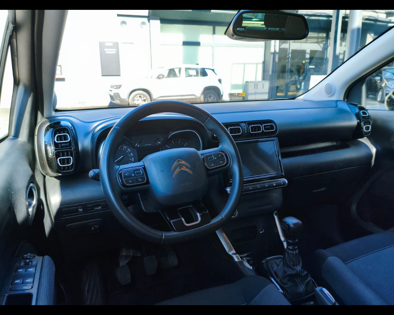 Foto CITROEN C3 Aircross 1.5 bluehdi Shine Pack s&s 110cv