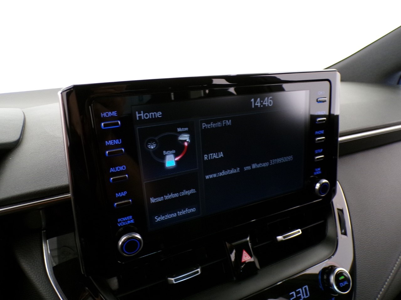 Toyota Corolla Corolla 1.8h Style cvt - 19