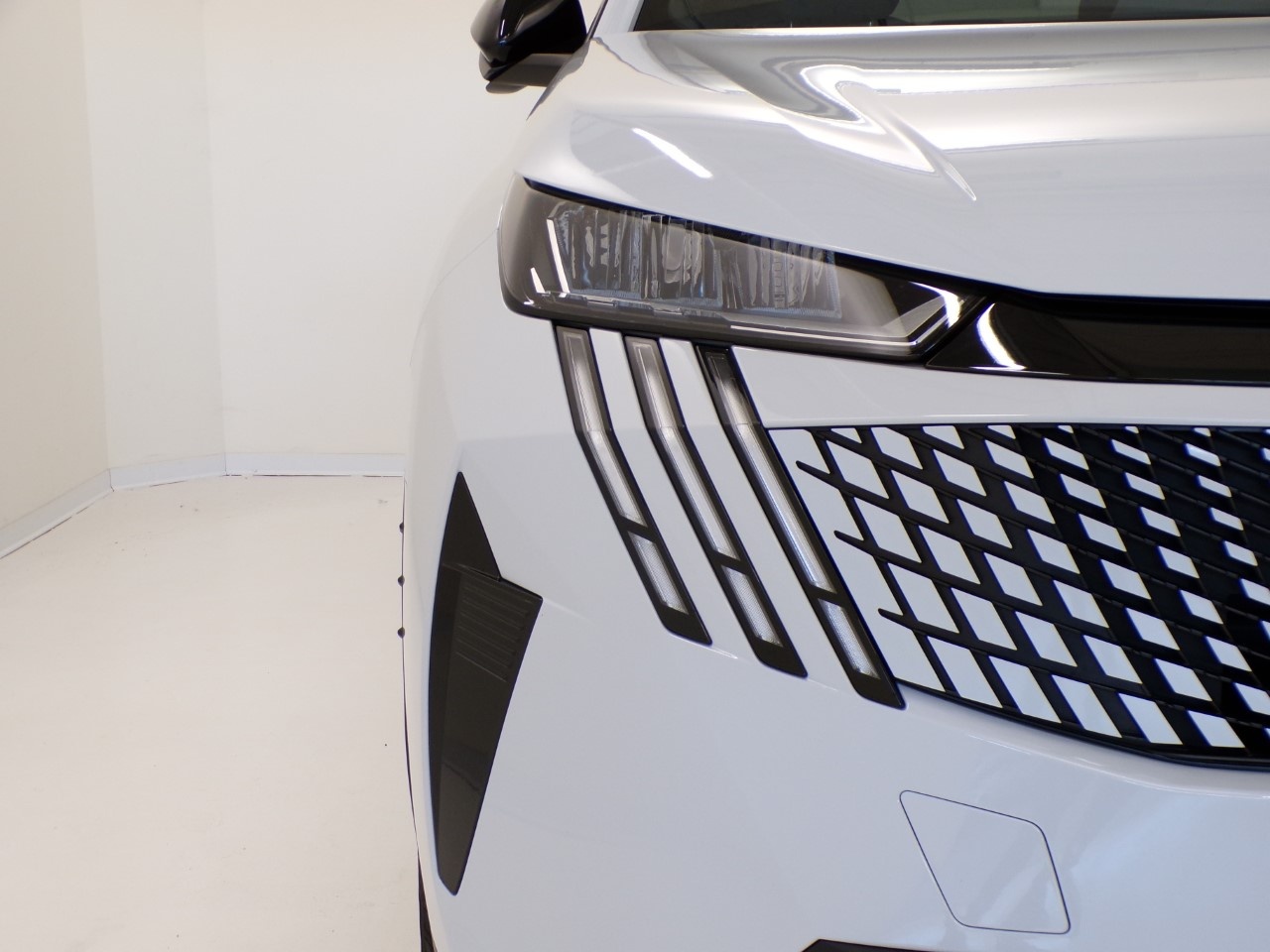 Peugeot 3008 3008 1.2 Hybrid 136cv Allure e-DCS6 - 5