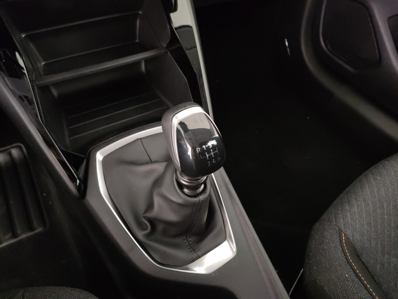 Peugeot 208 Nuovo Benzina 208 Porto Mantovano