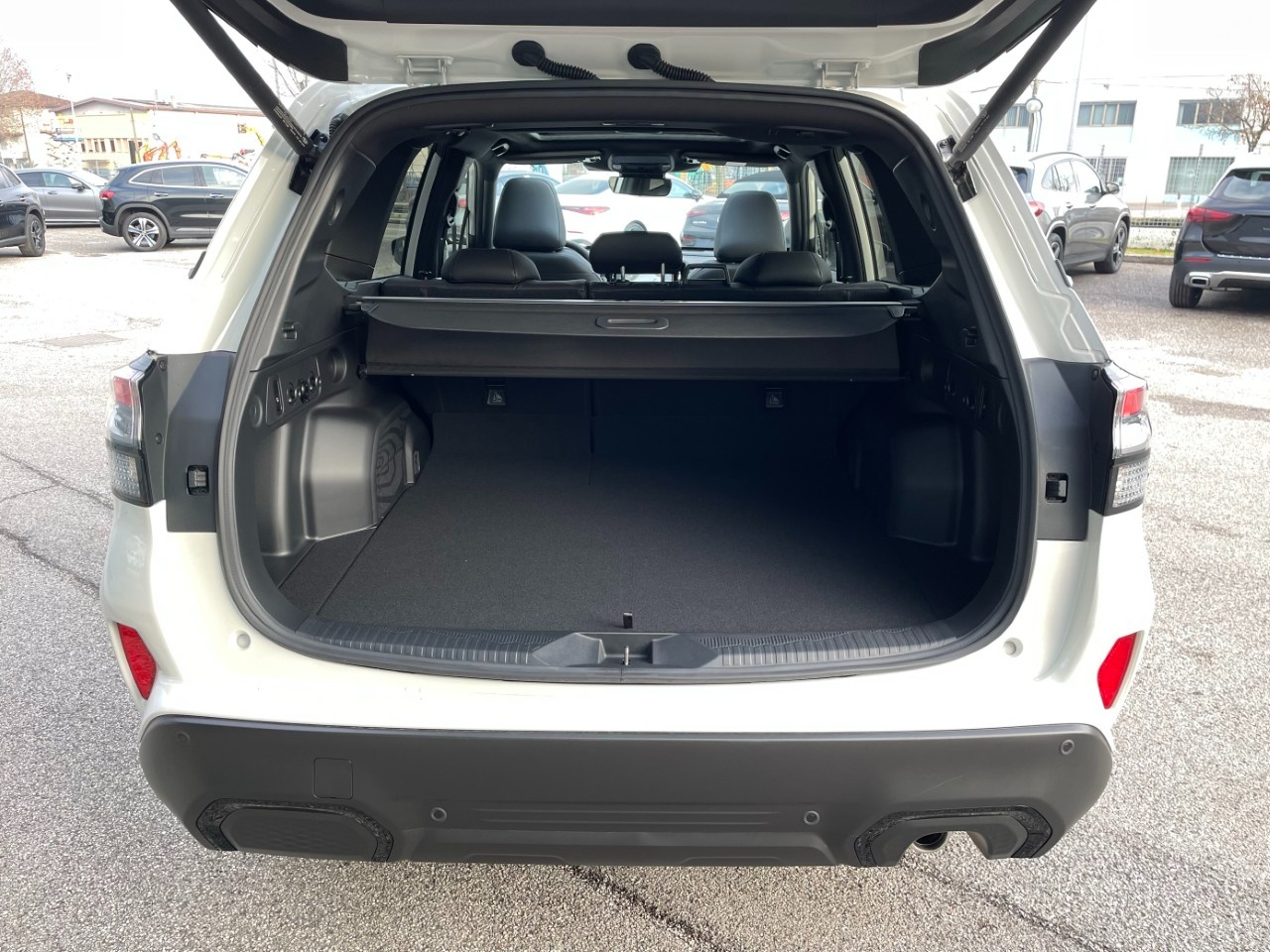 Subaru Forester Forester e-boxer 2.0i Premium - 16