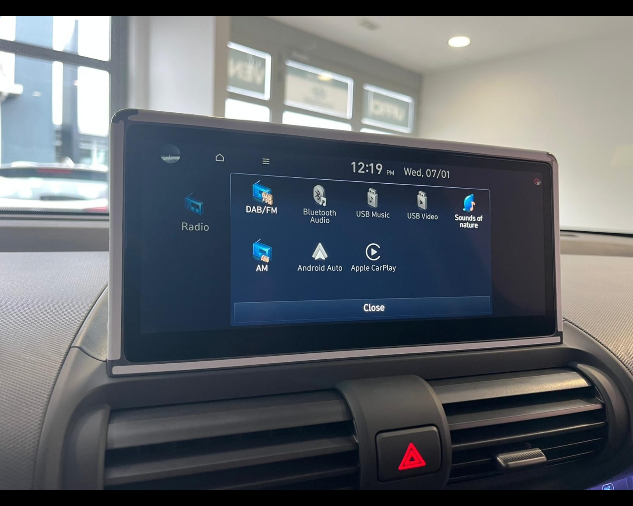 Foto HYUNDAI INSTER 49 KWH CROSS+PP