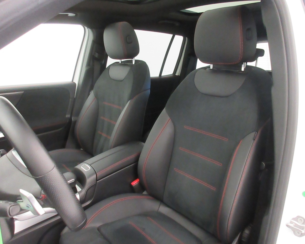 Mercedes GLB GLB 180 D Premium 8G-DCT - 12
