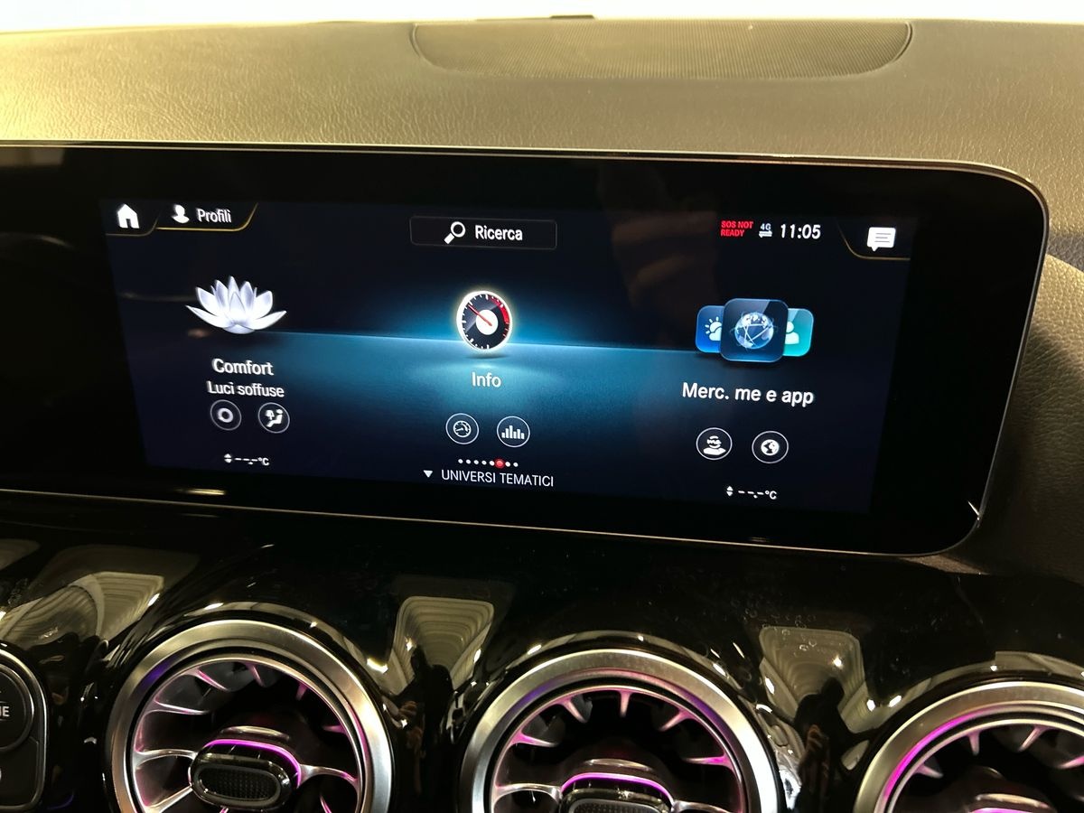 Mercedes GLA GLA 180 D Premium 8G-DCT - 12